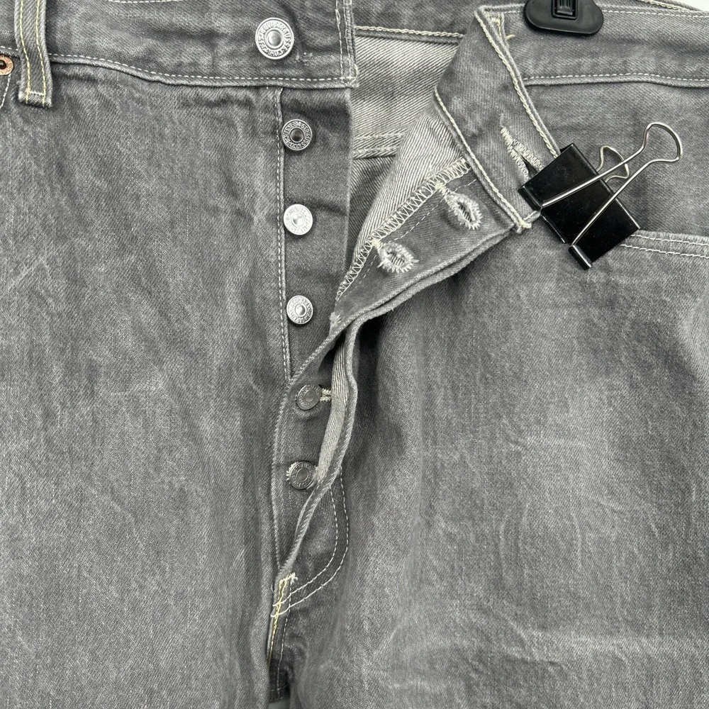 Levi Strauss 501 Vintage Mens Jeans 42x32 Straight Leg Button-Fly Light Gray - Picture 3 of 7